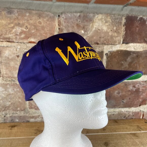 Vintage Washington University Huskies Snap Back Purple Hat - Picture 3 of 9